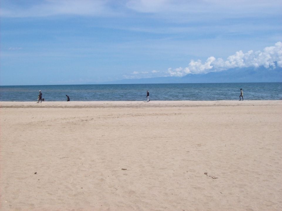 https://static.onlc.eu/burunditourismoNDD//124770884616.jpg