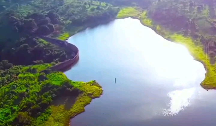 Michel de retour &agrave; Gati avec Isabelle, b&eacute;n&eacute;vole
