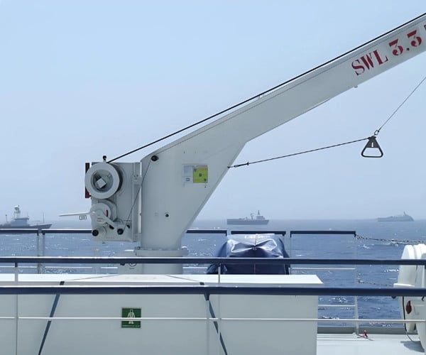 Deck Crane