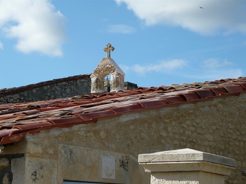 clocher de la chapelle gallicane saint-irénée à Jazennes